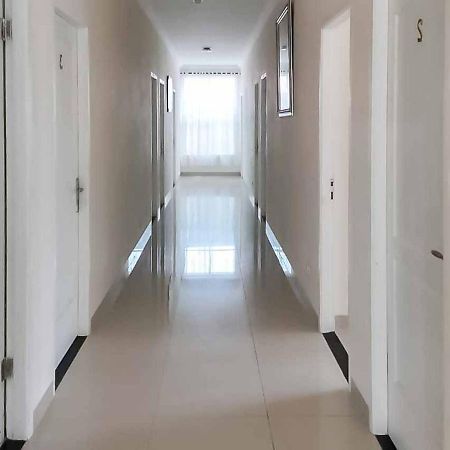 Wisma Talenta Mitra Reddoorz Yakarta Exterior foto