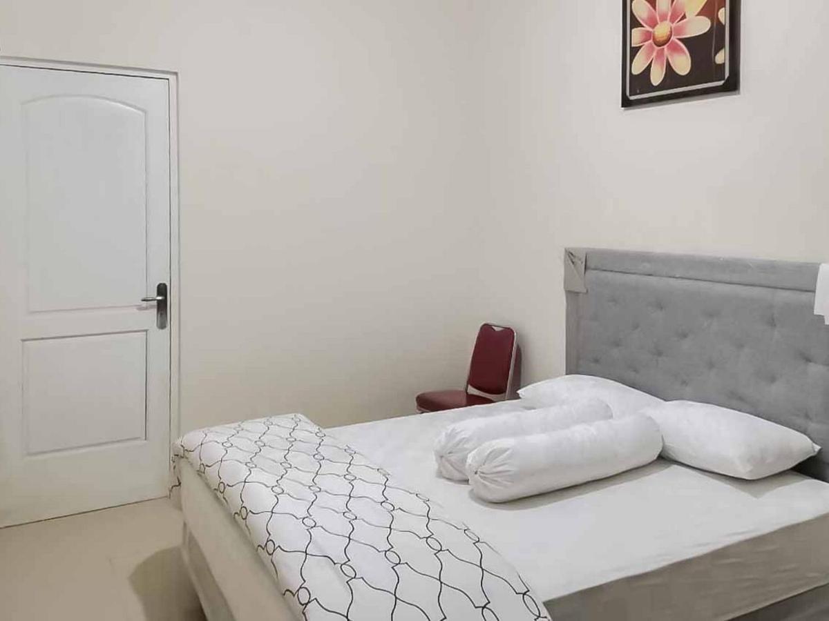 Wisma Talenta Mitra Reddoorz Yakarta Exterior foto